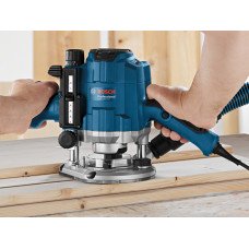 Вертикально-фрезерная машина Bosch GOF 1250 CE Professional (0601626000)