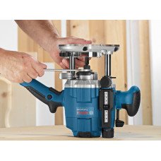Вертикально-фрезерна машина Bosch GOF 1250 CE Professional (0601626000) Вертикально-фрезерна машина Bosch GOF 1250 CE Professional (0601626000)