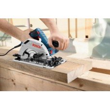 Дискова пила Bosch GKS 55 GCE (0601682100) Дискова пила Bosch GKS 55 GCE (0601682100)