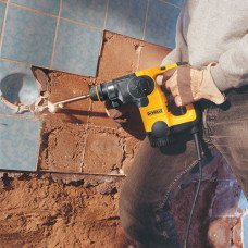 Молоток відбійний SDS-PLUS DeWALT D25330K