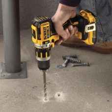Дриль-шуруповерт c ударом DeWALT DCD795D2 Дриль-шуруповерт c ударом DeWALT DCD795D2