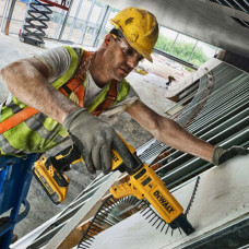 Акумуляторний шуруповерт DeWALT DCF620NT Акумуляторний шуруповерт DeWALT DCF620NT