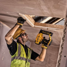 Акумуляторний цвяхозабивач DeWALT DCN680D2 Акумуляторний цвяхозабивач DeWALT DCN680D2