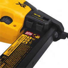 Аккумуляторный гвоздезабиватель DeWALT DCN681N