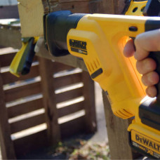 Пила шабельна акумуляторна DeWALT DCS387N