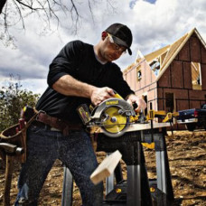 Акумуляторна пила дискова DeWALT DCS575N