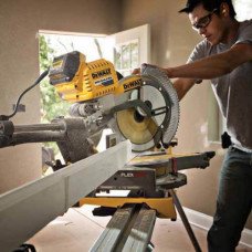 Пила торцювальна акумуляторна DeWALT DHS780T2A
