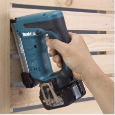 Акумуляторний степлер Makita DST 221 Z (без АКБ) (DST221Z)