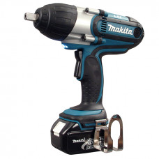 Акумуляторний гайковерт Makita DTW 450 RFJ (DTW450RFJ) Акумуляторний гайковерт Makita DTW 450 RFJ (DTW450RFJ)