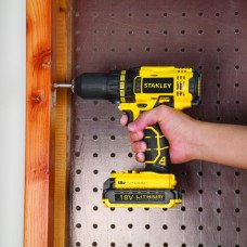 Дрель-шуруповерт STANLEY 300 Вт (SCD20C2K) Дрель-шуруповерт STANLEY 300 Вт (SCD20C2K)