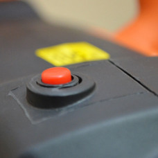 Пила ланцюгова STORM 2400 Вт, 13,5 м/с, шина 405 мм INTERTOOL WT-0624