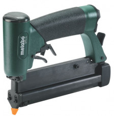 Степлер пневматический Metabo DN 25 (601563500) Степлер пневматический Metabo DN 25 (601563500)